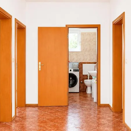 Apartman 3 Bedroom Stunning In *