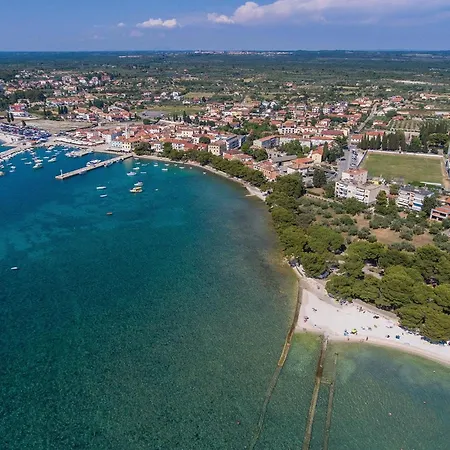3 Bedroom Stunning In Pula