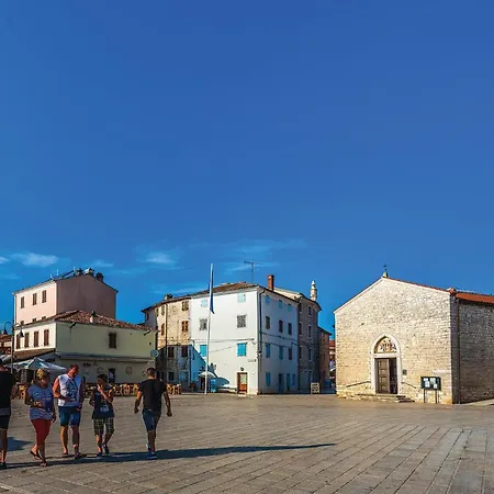 3 Bedroom Stunning In Pula